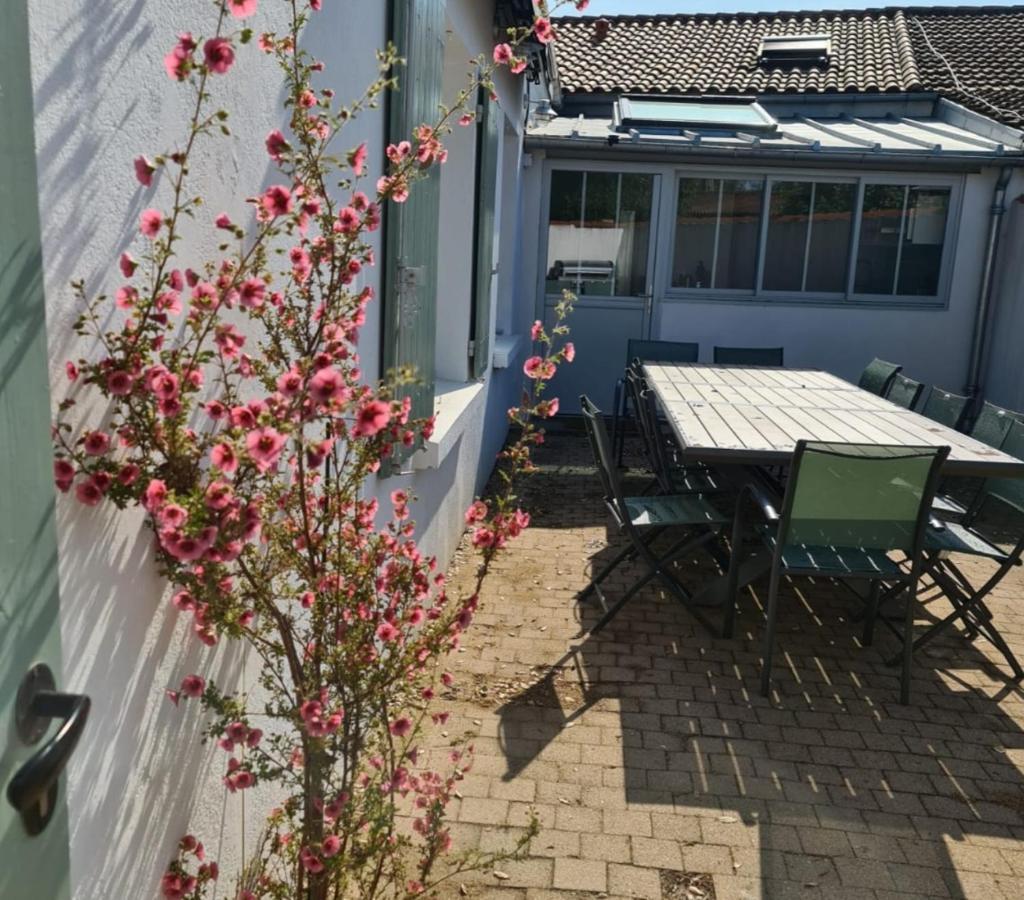 Villa Babeth By Nuits Au Port La Rochelle  Exterior photo