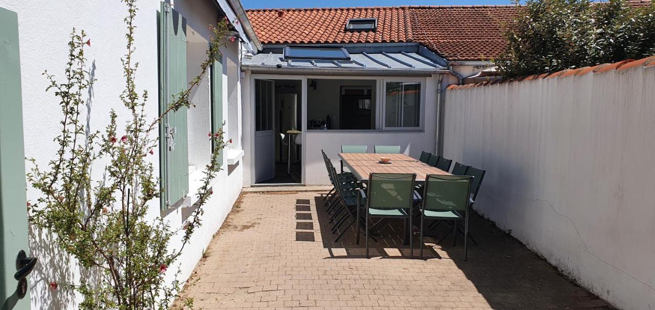 Villa Babeth By Nuits Au Port La Rochelle  Exterior photo